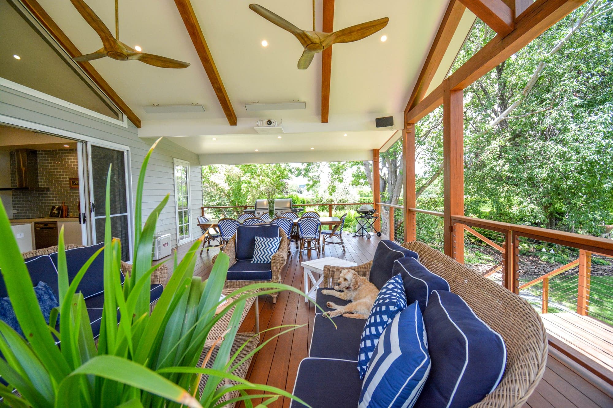 Covered alfresco deck